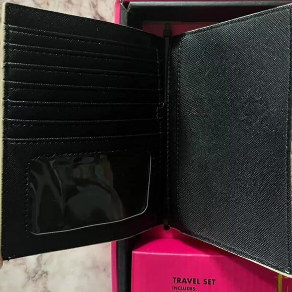 NEW 2pc TRINA TURK Travel Set - Passport Case + Luggage Tag - Gold Star - Picture 2 of 3